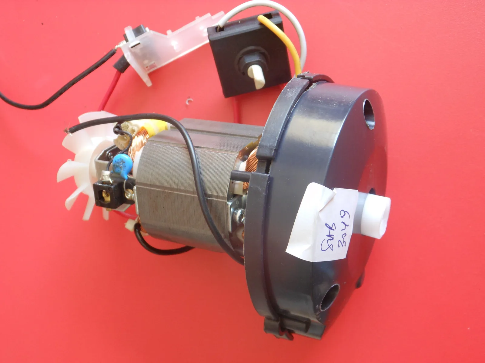 MOTEUR SHB3049-14