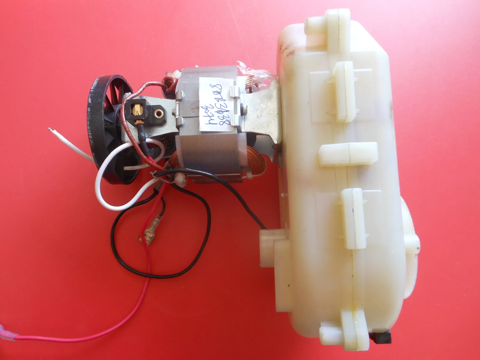 MOTEUR Sinbo SHB3138-16